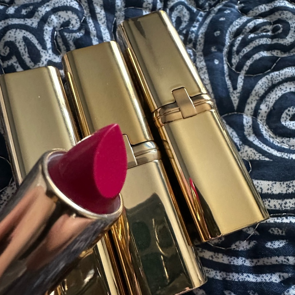 Womens Lipstick Bundle ***68*** L'Oreal Gold Lipstick Set with Vibrant Shades
